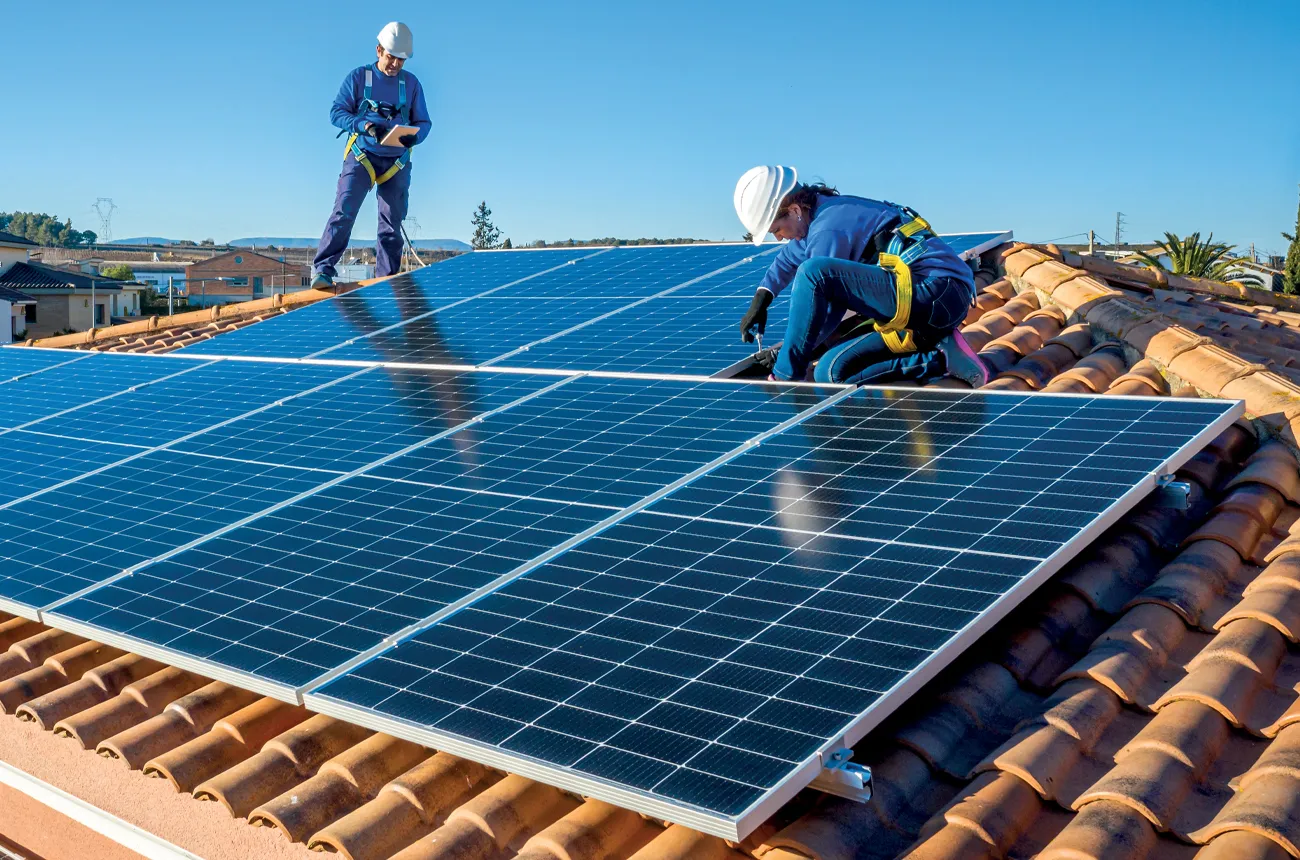 panneaux photovoltaiques pv instllation sur toit